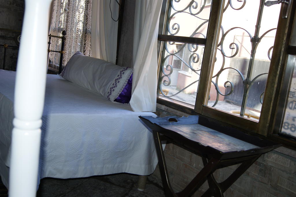 Mahzen Hotel Ayvalı Habitación foto