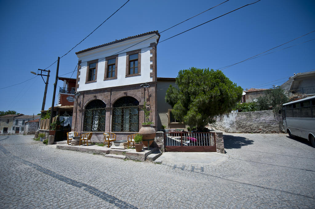 Mahzen Hotel Ayvalı Exterior foto